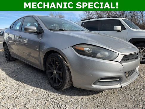 Used 2015 Dodge Dart SXT image 1