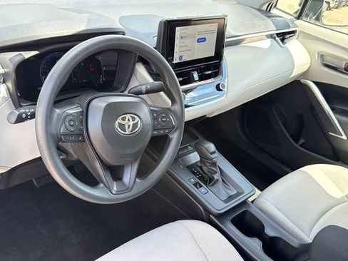 Used 2026 Toyota Corolla Cross L FWD image 8