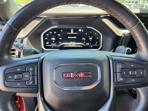 Used 2023 GMC Sierra 1500 AT4 w/ AT4 Preferred Package AWD/4WD image 8