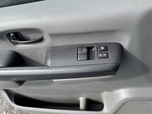 Used 2014 Nissan NV 3500 SV image 24