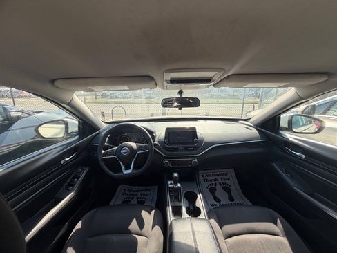 Used 2020 Nissan Altima 2.5 S FWD image 17