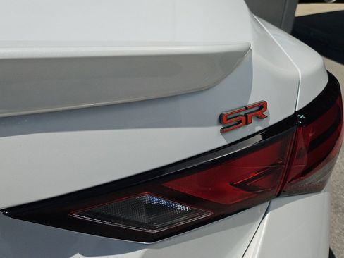 Used 2024 Nissan Sentra SR FWD image 10
