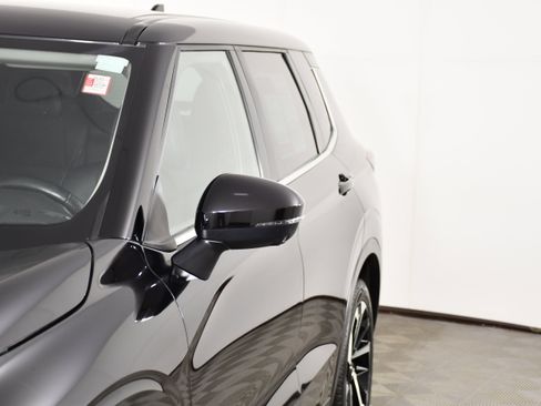 Used 2022 Mitsubishi Outlander SE AWD/4WD image 13