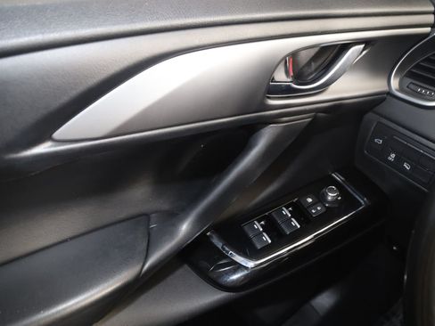 Used 2023 MAZDA CX-9 Touring Plus AWD/4WD image 35