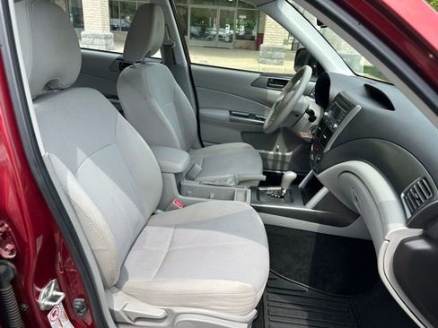 Used 2012 Subaru Forester 2.5X w/ Alloy Wheel Pkg AWD/4WD image 27