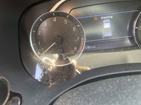 Used 2022 Nissan Frontier SV RWD image 3