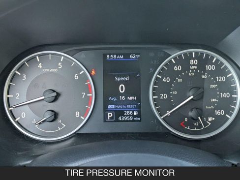 Used 2024 Nissan Sentra S FWD image 19