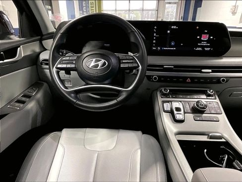 Used 2023 Hyundai Palisade SEL image 17
