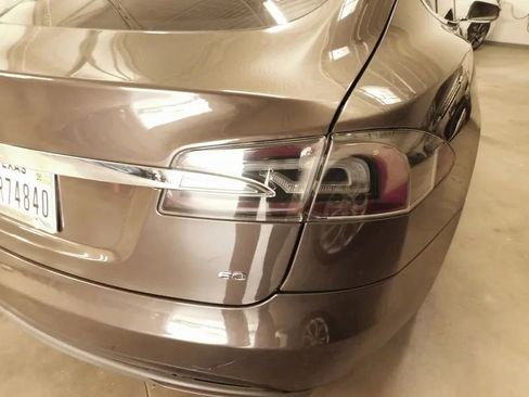 Used 2013 Tesla Model S RWD image 25