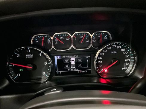 Used 2017 GMC Sierra 1500 SLT w/ SLT Preferred Package AWD/4WD image 18