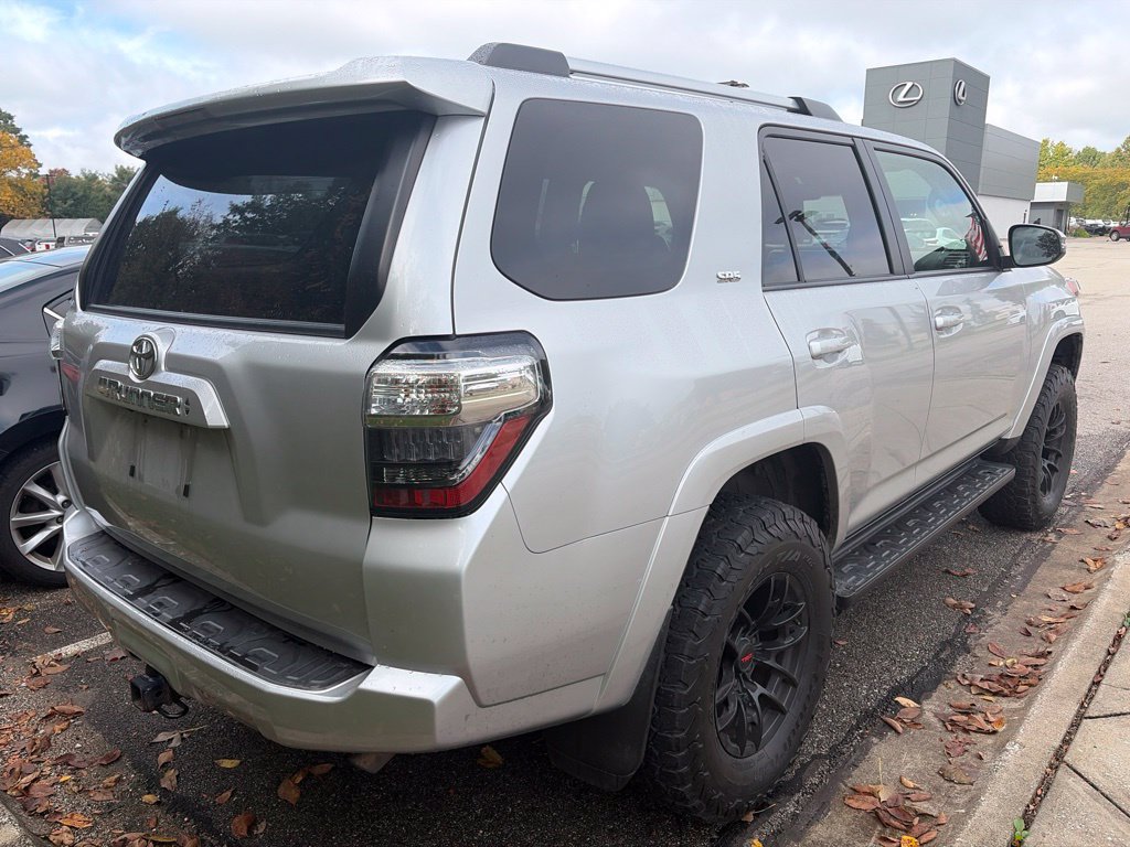 Used 2023 Toyota 4Runner SR5 Premium AWD/4WD image 8