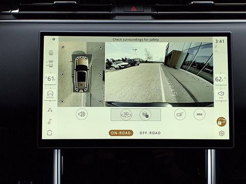 New 2026 Land Rover Range Rover Long Wheelbase SE AWD/4WD image 18