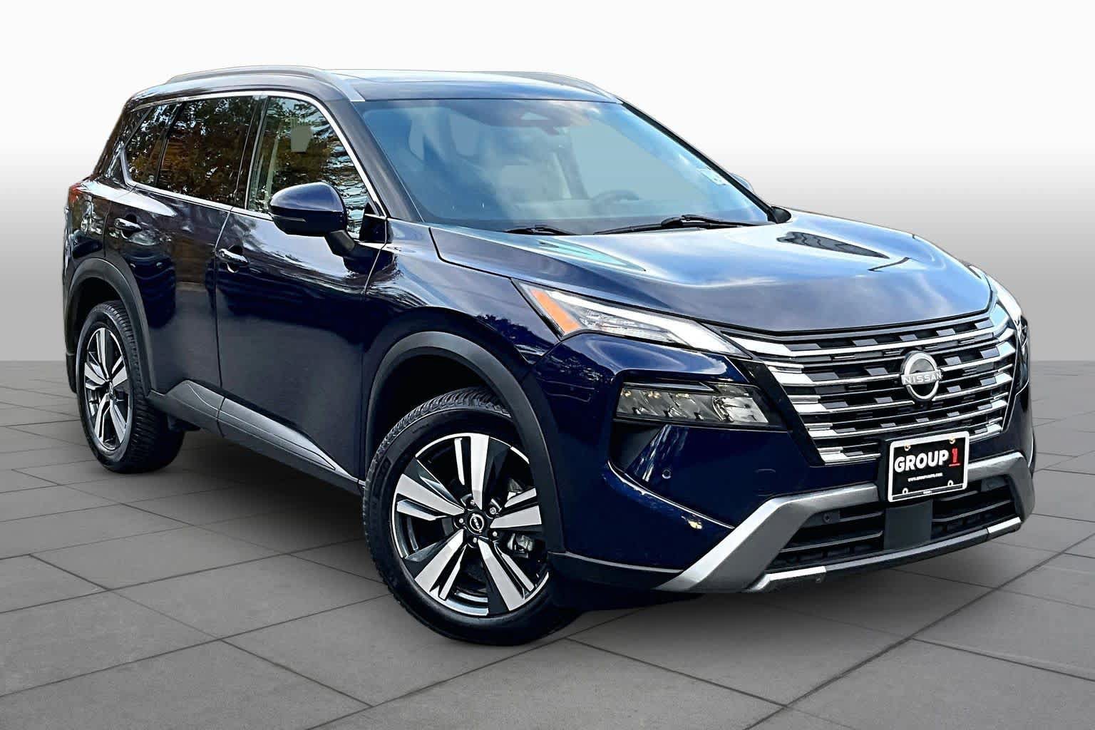 Used 2024 Nissan Rogue SL w/ SL Premium Package AWD/4WD image 3