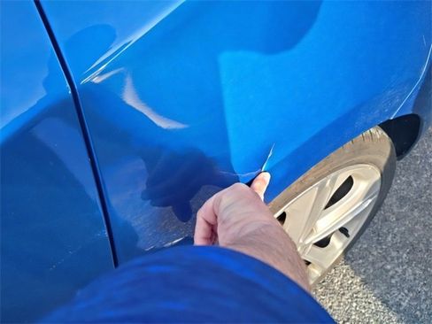 Used 2017 Chevrolet Cruze Premier image 6