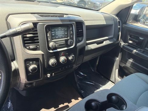 Used 2016 RAM 2500 Tradesman w/ Chrome Appearance Group AWD/4WD image 17