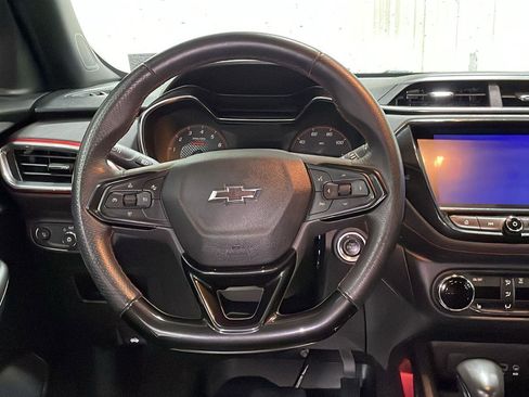 Used 2021 Chevrolet TrailBlazer RS w/ Convenience Package image 13