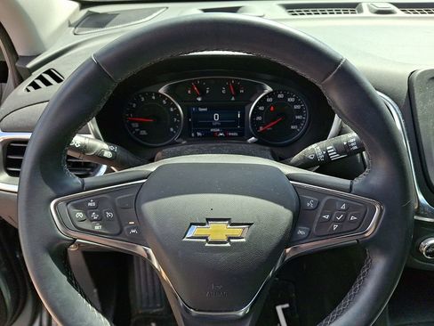Used 2024 Chevrolet Equinox LT AWD/4WD image 18