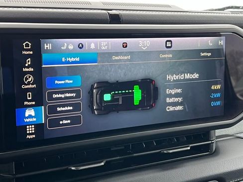 Used 2025 Jeep Wrangler Unlimited Sahara w/ Safety Group image 25