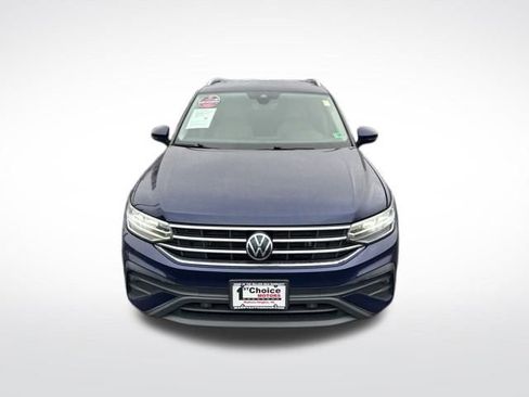 Used 2022 Volkswagen Tiguan SE image 9