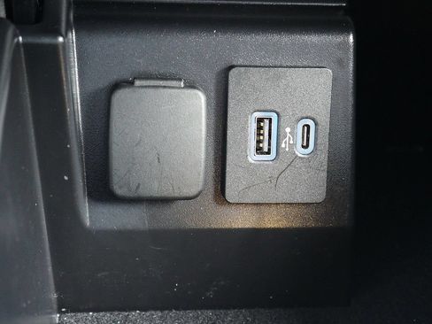Used 2024 Ford Explorer King Ranch w/ Technology Package AWD/4WD image 45