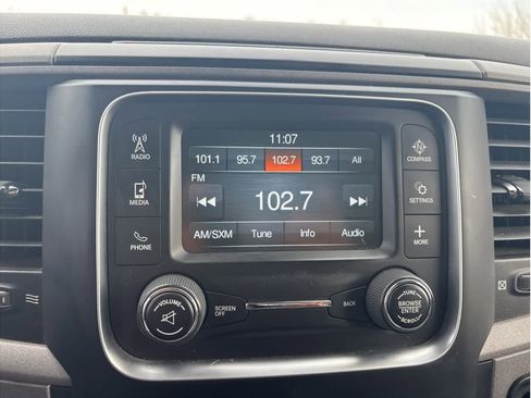 Used 2016 RAM 2500 Tradesman w/ Chrome Appearance Group image 16