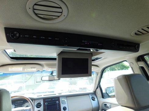 Used 2008 Ford Expedition EL Limited image 19