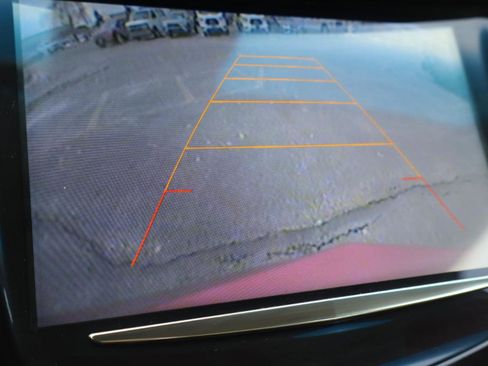 Used 2015 Cadillac XTS Premium image 16