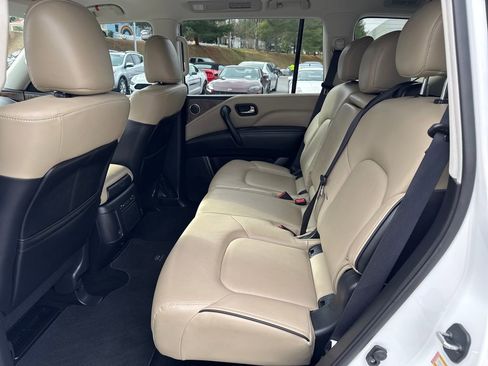 Used 2024 INFINITI QX80 Premium Select w/ Cargo Package image 26