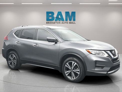 Used 2020 Nissan Rogue SV w/ Premium Package AWD/4WD image 1