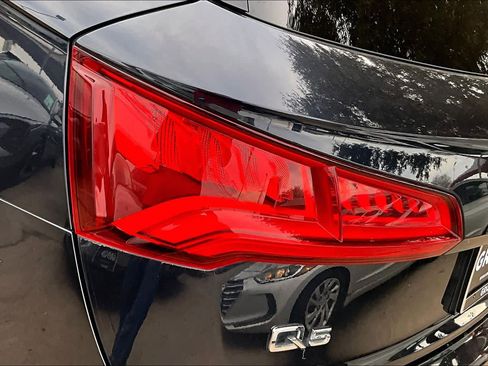 Used 2018 Audi Q5 Premium Plus w/ Premium Plus Package image 27