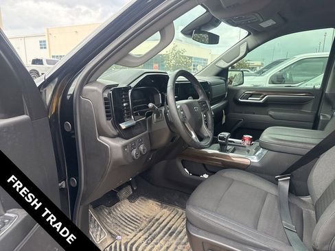 Used 2024 Chevrolet Silverado 1500 RST image 8