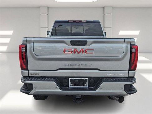 New 2026 GMC Sierra 2500 Denali w/ Denali Reserve Package image 4