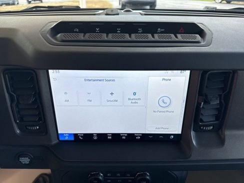 New 2025 Ford Bronco Badlands image 17