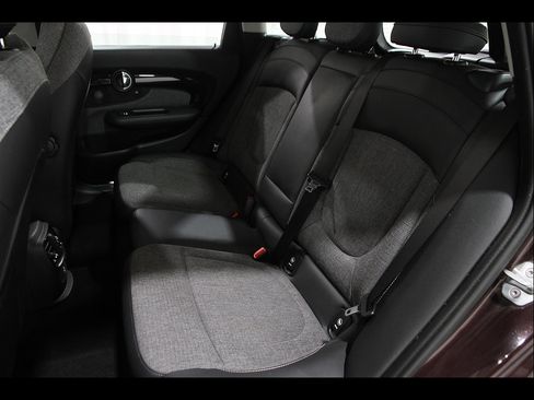 Used 2016 MINI Cooper Clubman FWD image 16