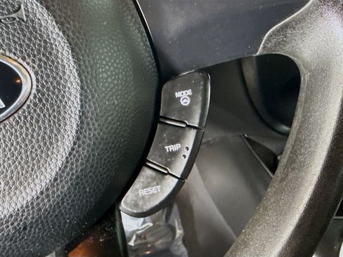 Used 2019 Kia Soul Base image 15