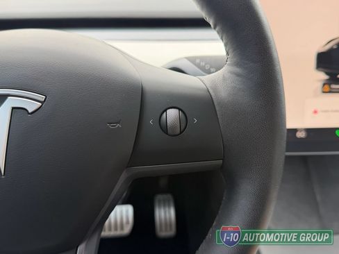 Used 2023 Tesla Model Y Performance AWD/4WD image 35