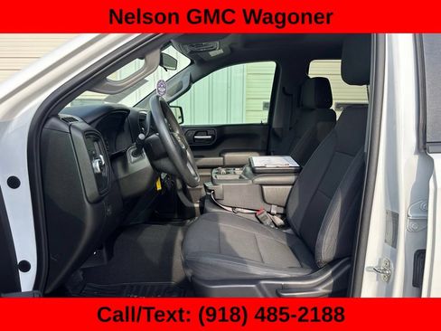 Used 2019 GMC Sierra 1500 2WD Crew Cab w/ Convenience Package image 9