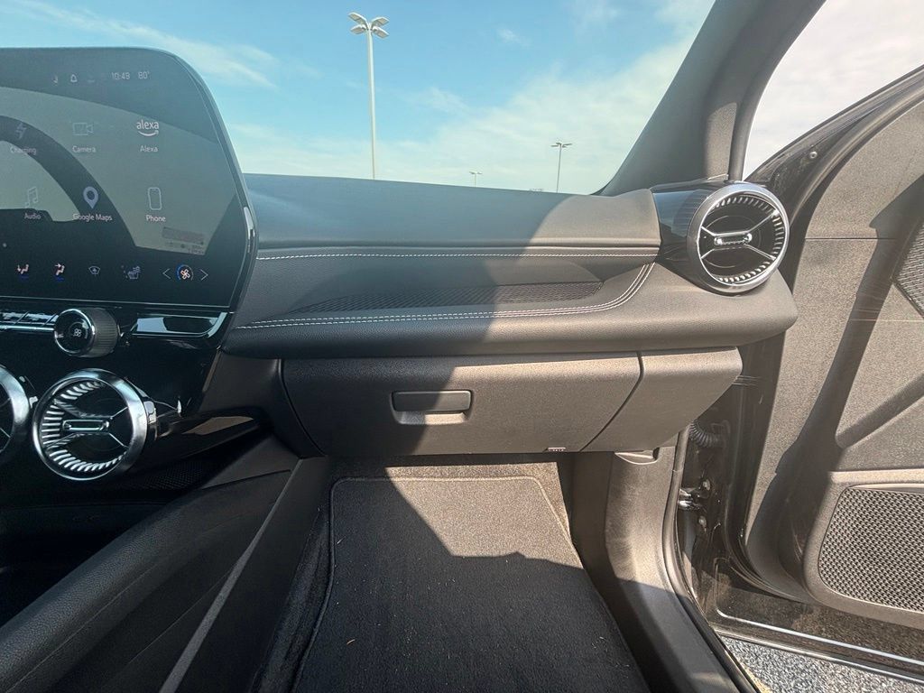 Used 2024 Chevrolet Blazer EV LT AWD/4WD image 31