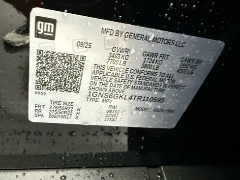 New 2026 Chevrolet Suburban High Country image 23