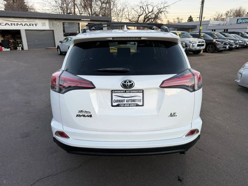 Used 2018 Toyota RAV4 LE w/ All Weather Liner Package AWD/4WD image 8