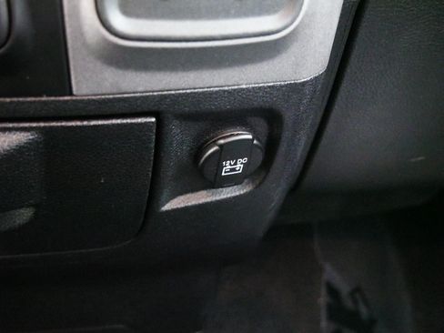 Used 2016 RAM 1500 Express AWD/4WD image 32