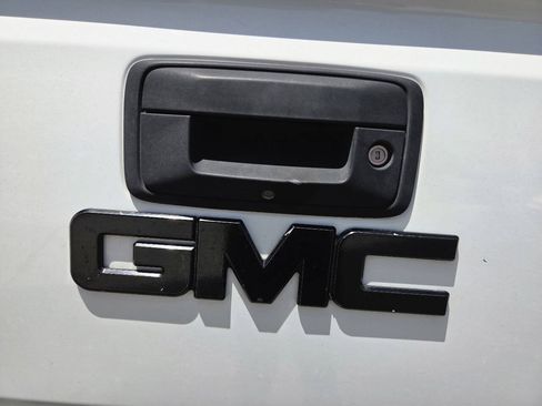 Used 2014 GMC Sierra 1500 SLT w/ All-Terrain Package AWD/4WD image 32