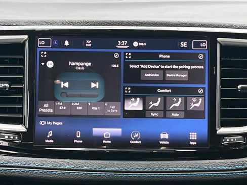 Used 2021 Chrysler Pacifica Touring FWD image 23