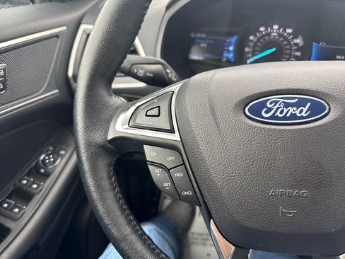 Used 2024 Ford Edge SEL w/ Convenience Package image 29