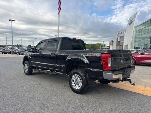 Used 2019 Ford F250 XL w/ STX Appearance Package image 3