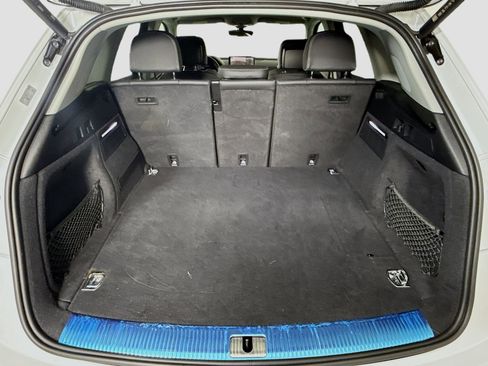 Used 2021 Audi Q5 e Premium Plus w/ Premium Plus Package image 35