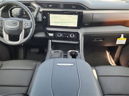 New 2026 GMC Sierra 3500 Denali w/ Denali Reserve Package image 23