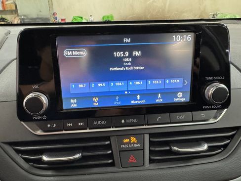 Used 2024 Nissan Altima 2.5 S FWD image 20
