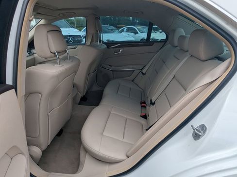Used 2016 Mercedes-Benz E 350 Sedan image 24