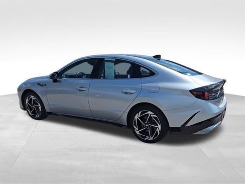 Certified 2024 Hyundai Sonata SEL w/ Convenience Package FWD image 6